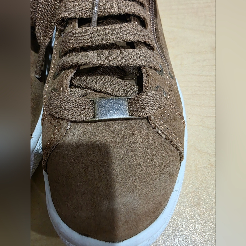 UGG Women's Brown High-Top Sneakers Size 5.5 - Picture 11 of 12